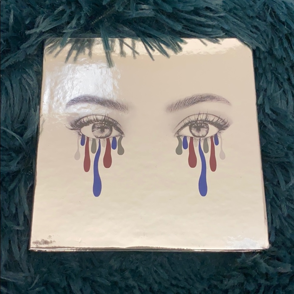 Kylie Holiday 2016 palette